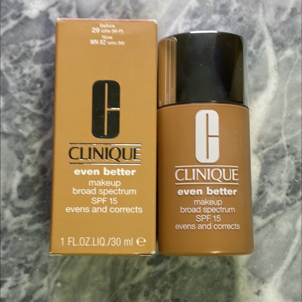 Clinique Even Better‎ Foundation Latte